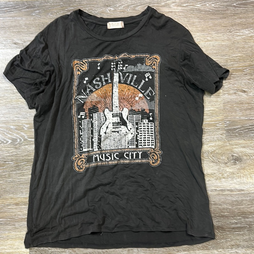 Altar’d State Nashville tshirt (size large)